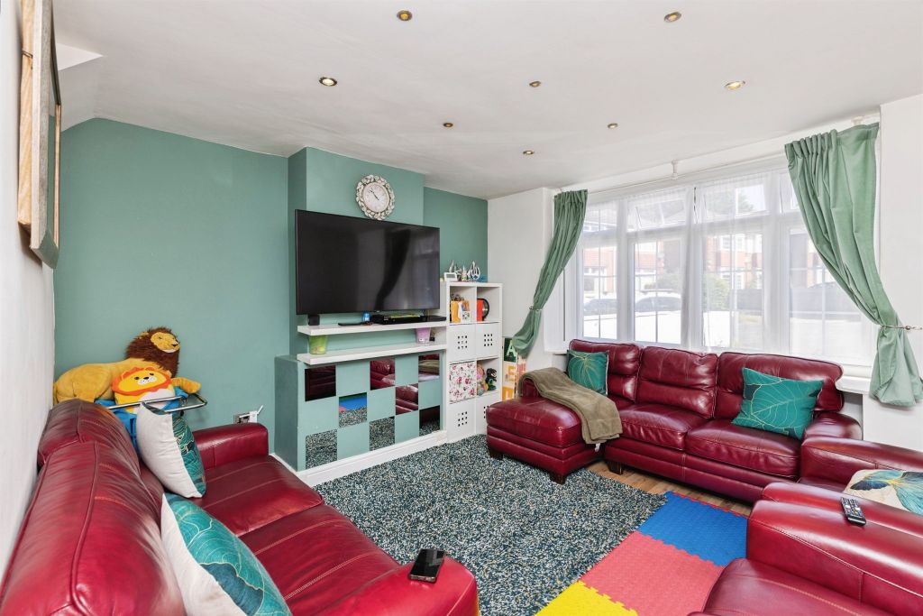 Property photo 2 of 16