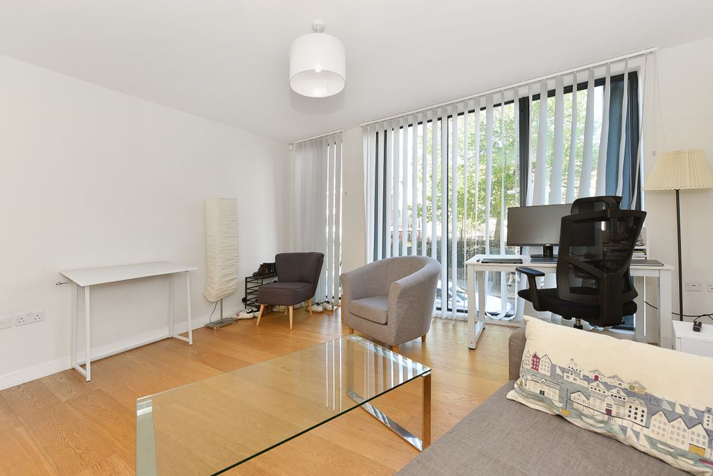 Property photo 3 of 10