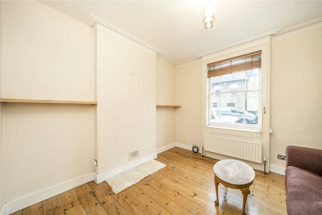 Property photo 3 of 10 Picture No. 01