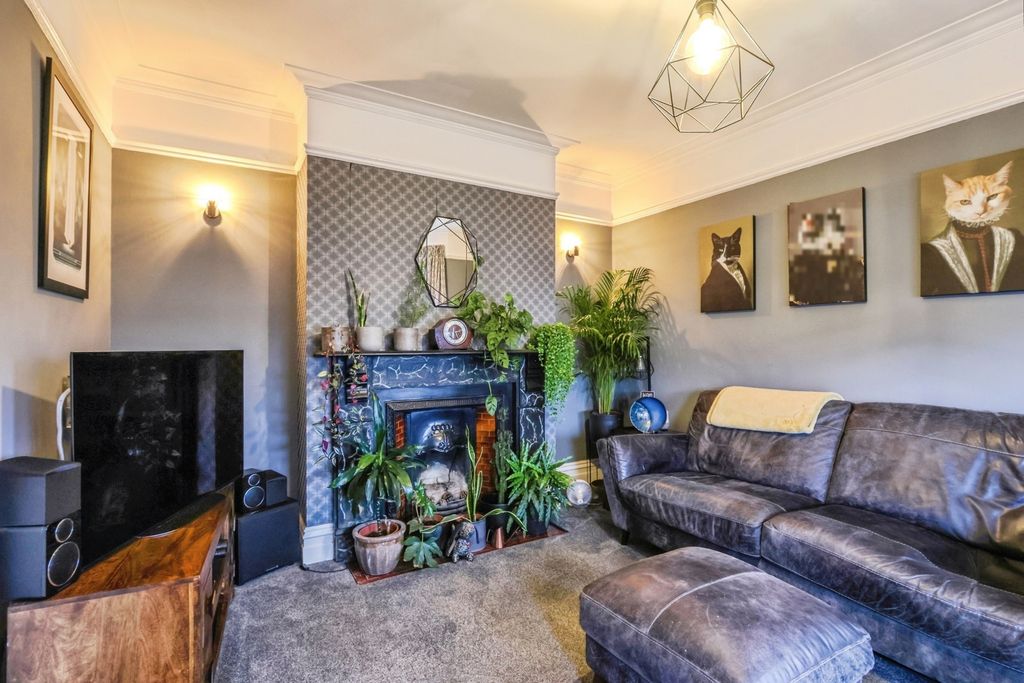 Property photo 2 of 17 Reception Room 1