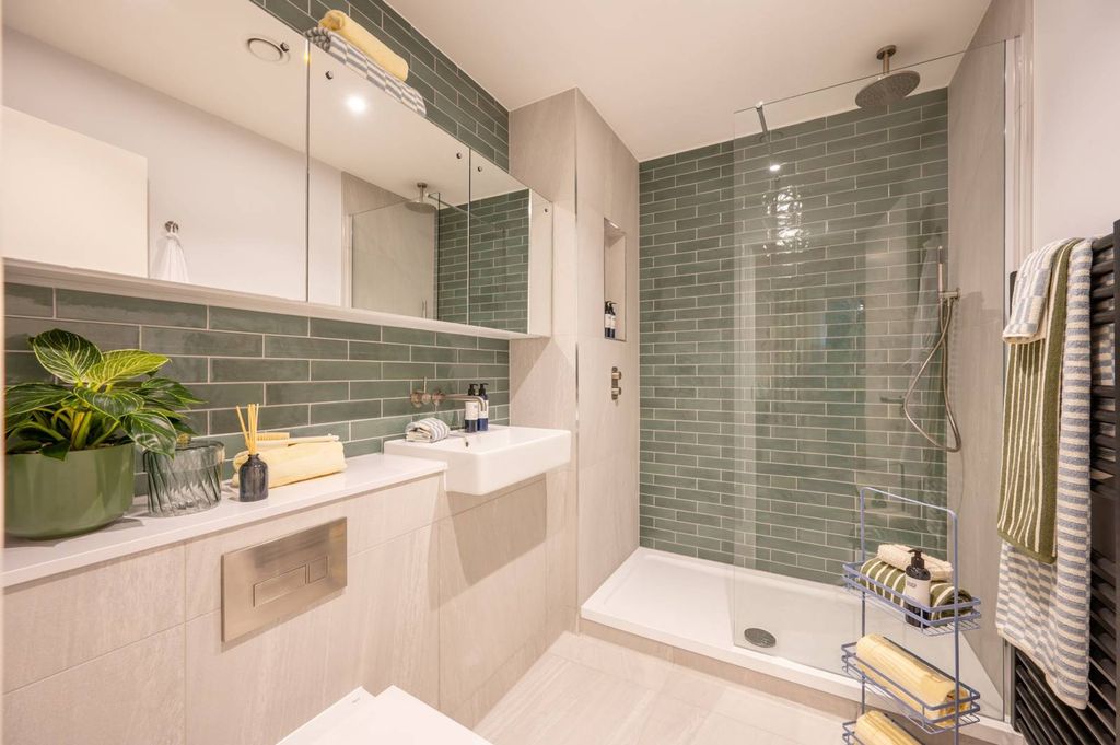 Property photo 1 of 30