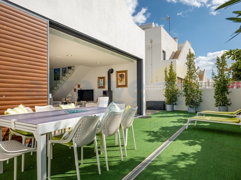 Property photo 1 of 35