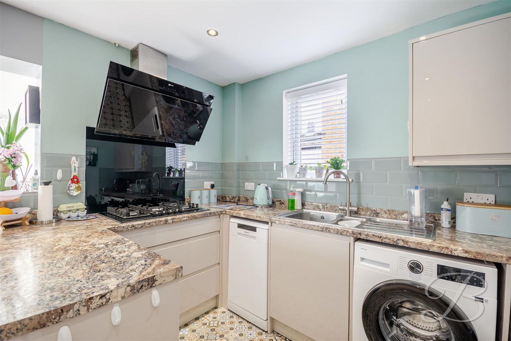 Property photo 2 of 26 Ccltd-17.Jpg