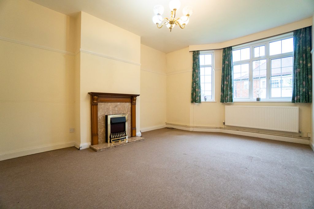 Property photo 2 of 13 Photo 02