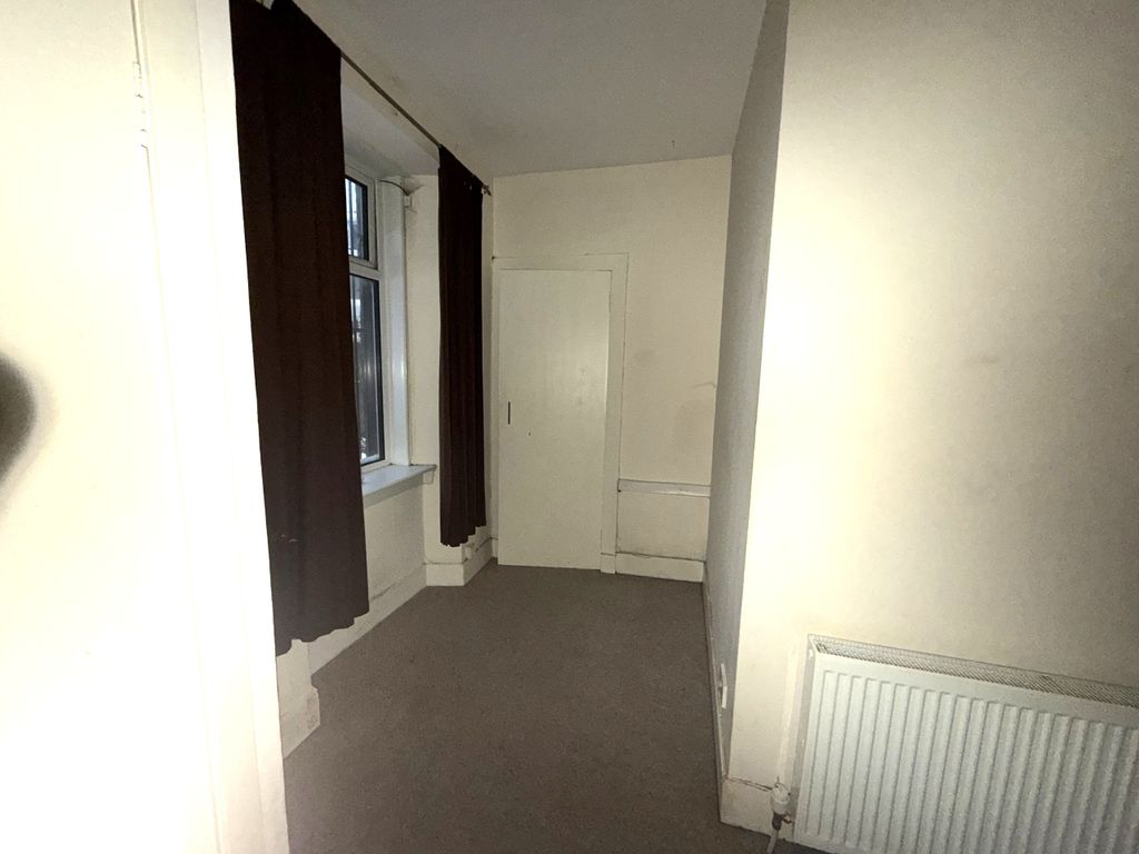 Property photo 2 of 7 2.Jpeg