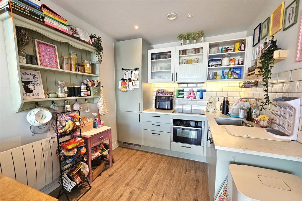 Property photo 3 of 13 Picture No. 05