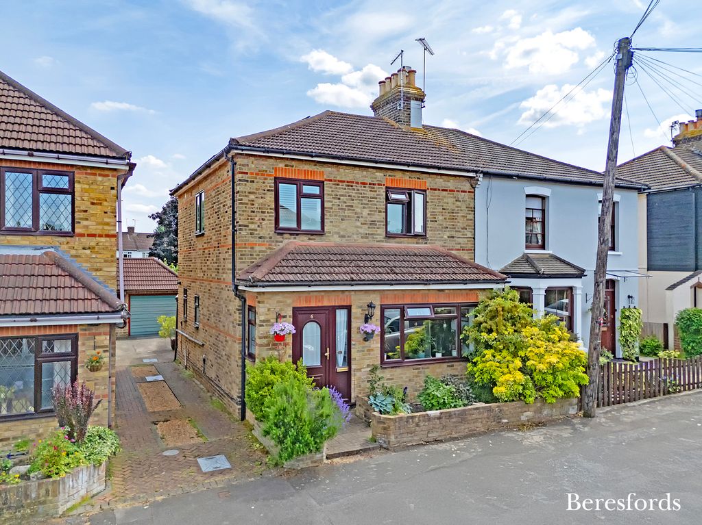 Property photo 1 of 22 Picture No. 05