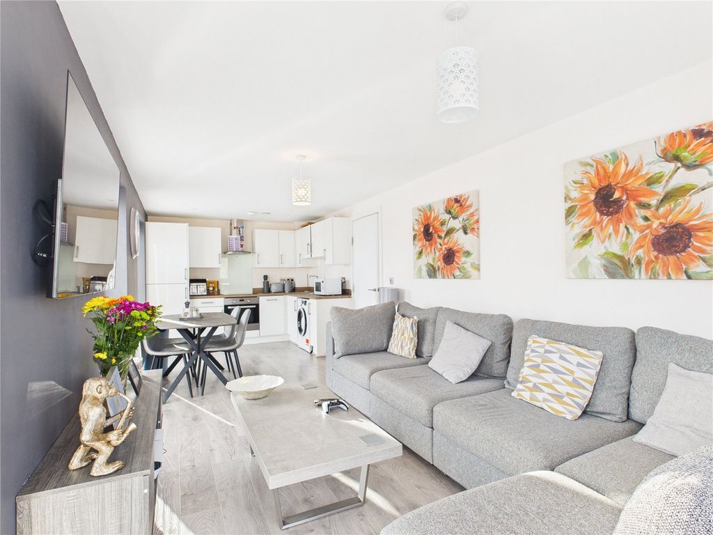 Property photo 3 of 13 Picture No. 11