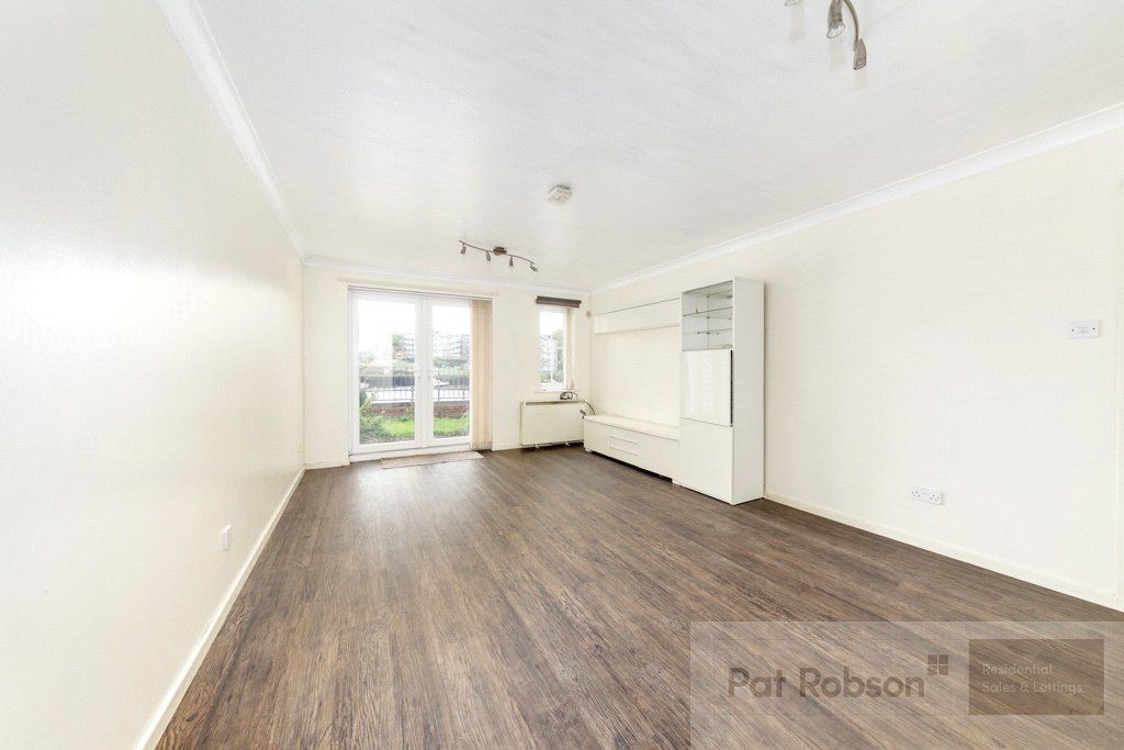 Property photo 3 of 13 Picture 3