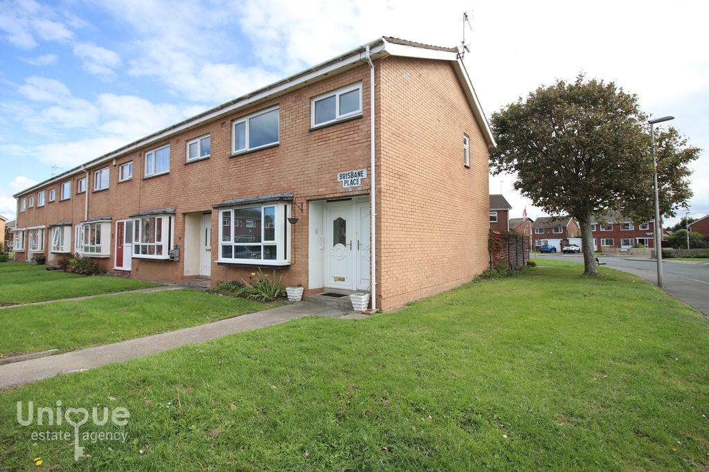 Property photo 1 of 21