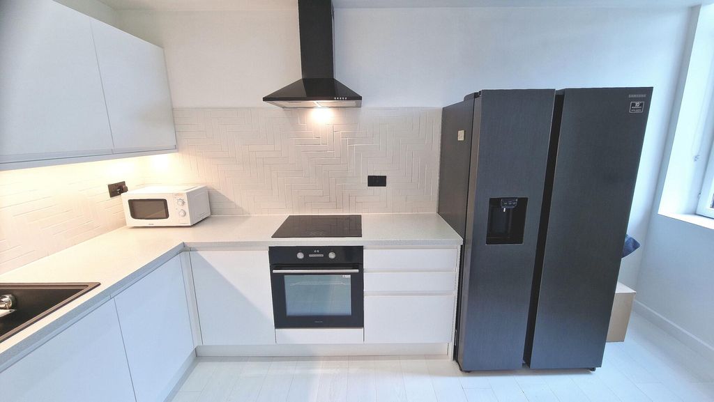 Additional image 12 of 2 bed flat to rent19 Lever Street, Manchester M1