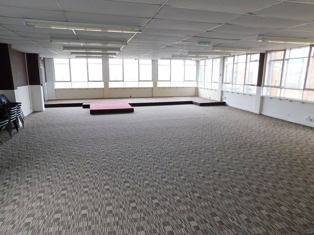 Property photo 2 of 5