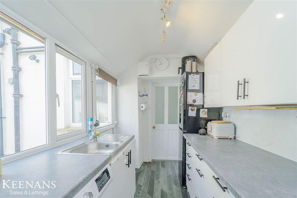 Property photo 2 of 16 Dsc02116.Jpg