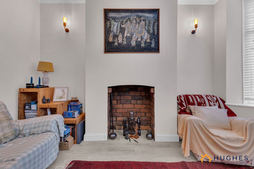 Property photo 3 of 27