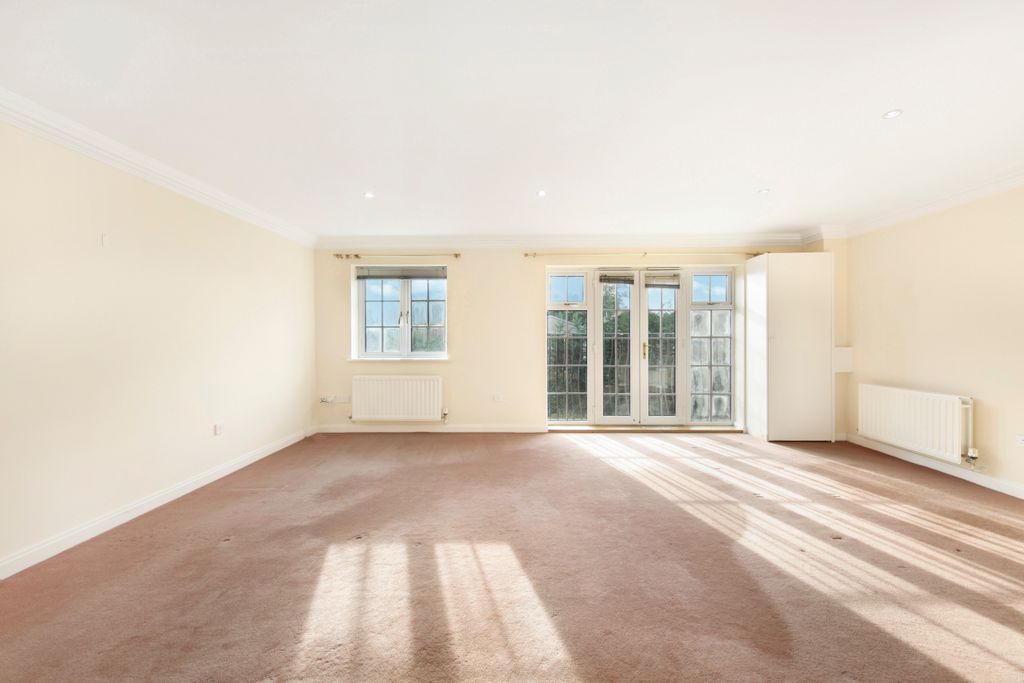 Property photo 3 of 20