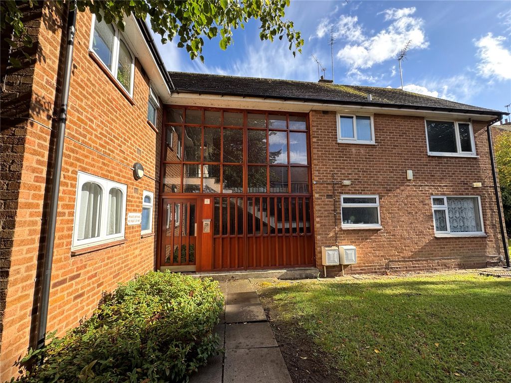 Property photo 2 of 19 Picture No. 17