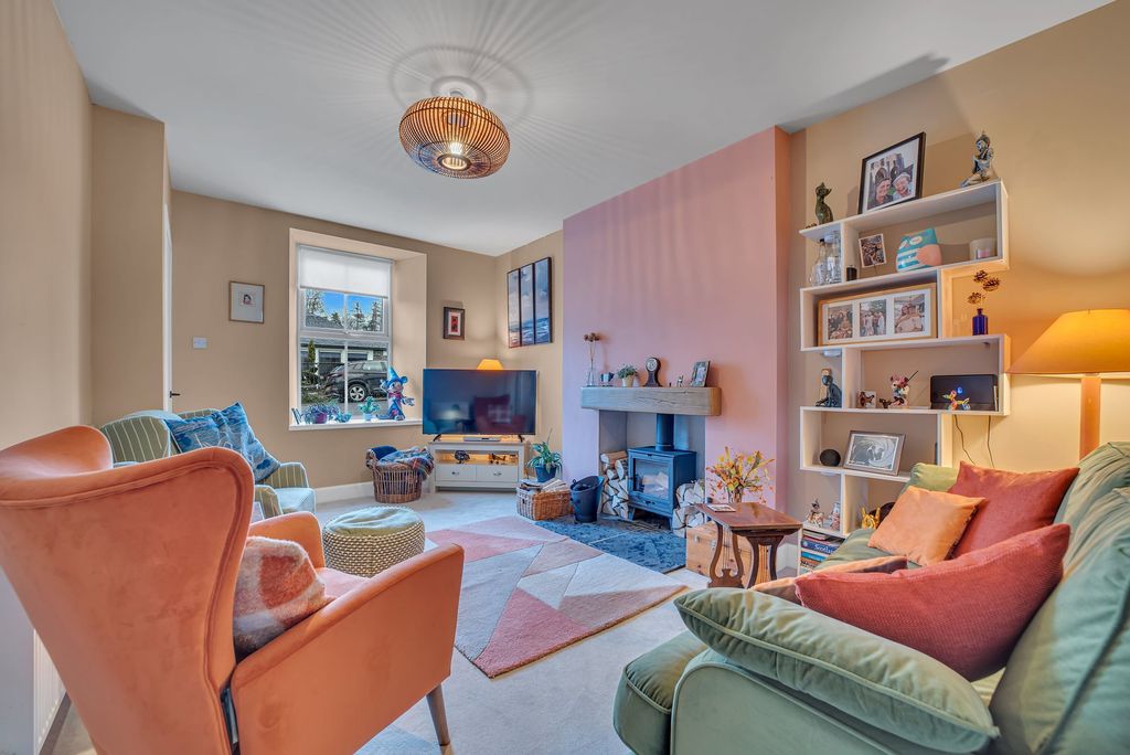 Property photo 2 of 14