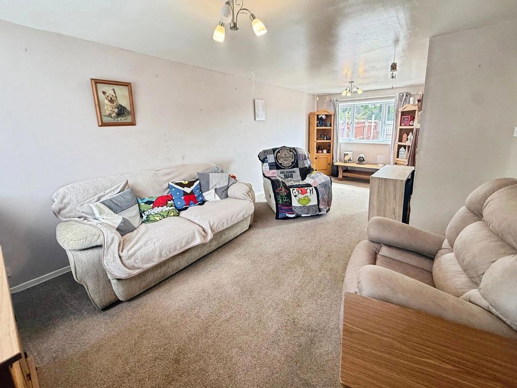 Property photo 2 of 17 Pbox-Img.Jpg