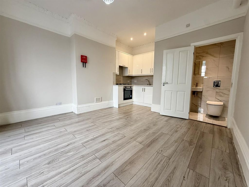 Property photo 3 of 6 Img_8014.Jpeg