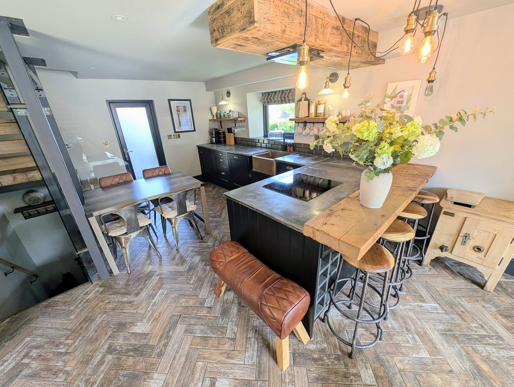 Property photo 1 of 26