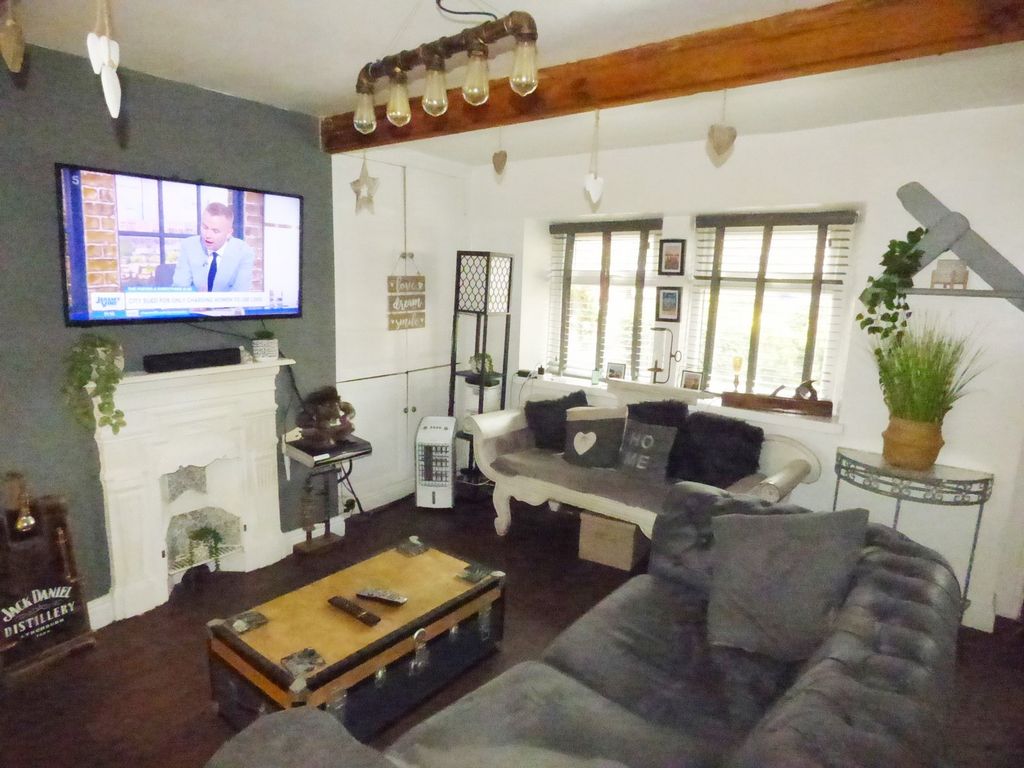 Property photo 2 of 23