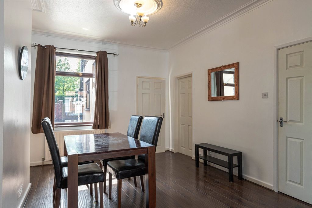 Property photo 3 of 8 Dining Room