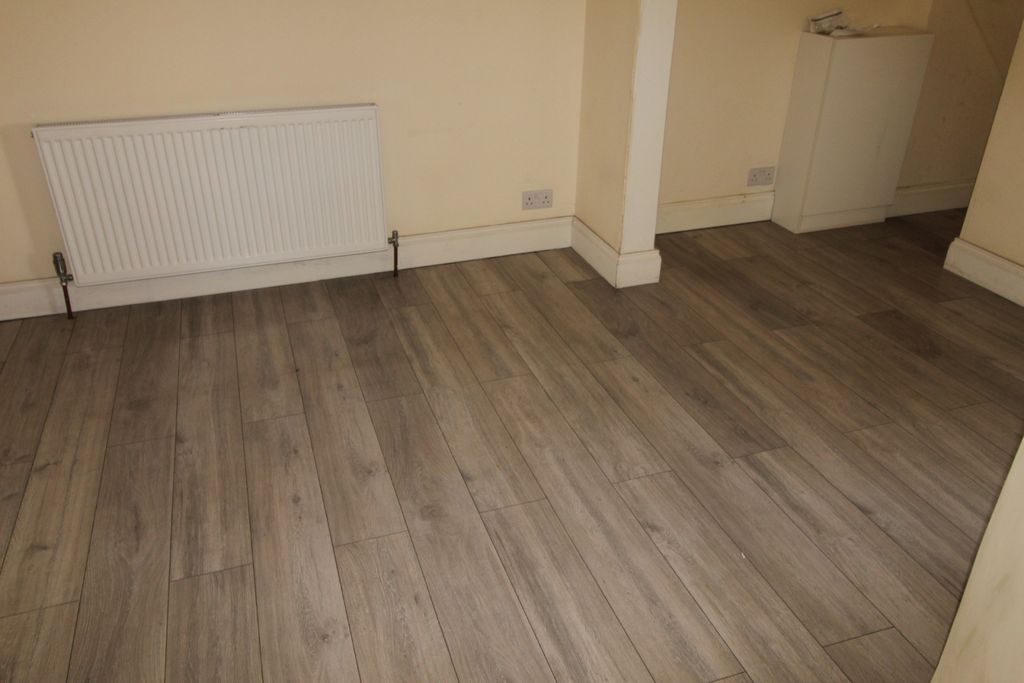 Property photo 2 of 17 Img 1705