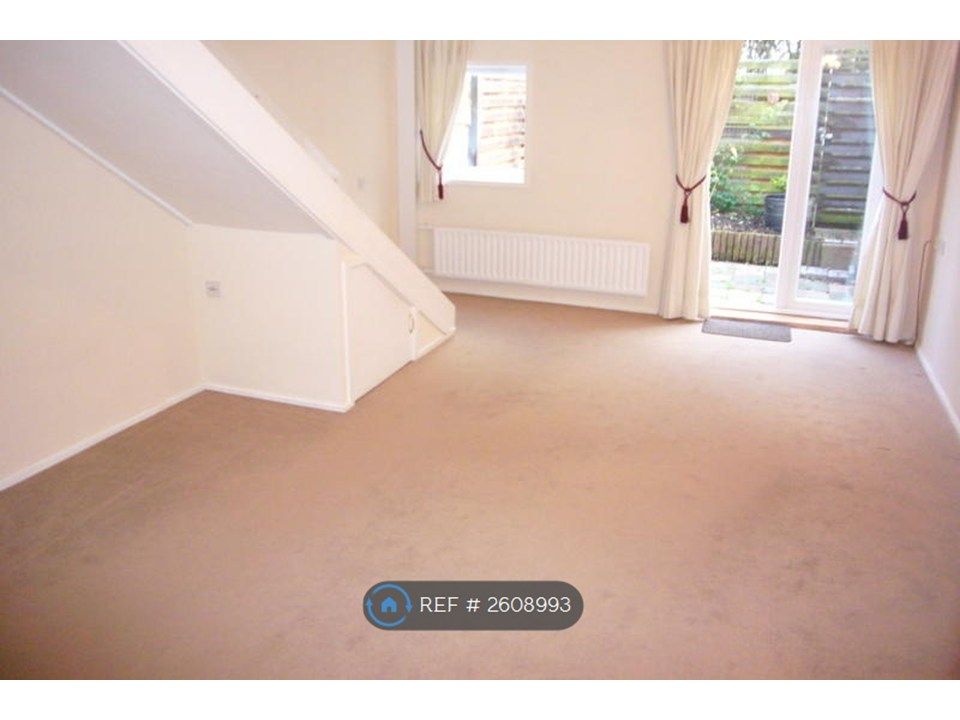 Property photo 1 of 11 Lounge And Garden