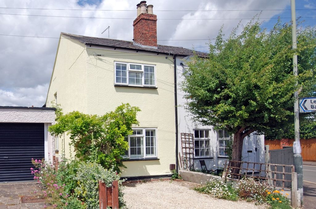 Property photo 2 of 10