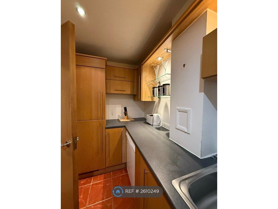 Property photo 3 of 15 Kitchen