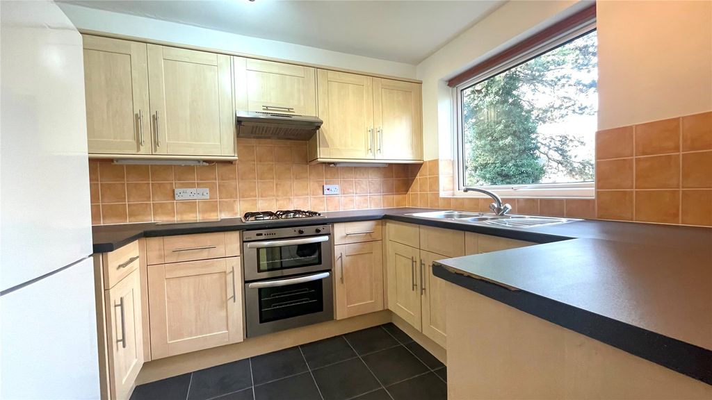 Property photo 3 of 7 Picture No. 18