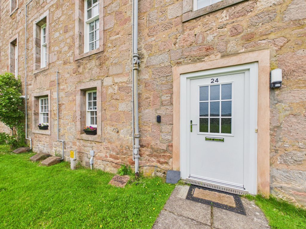 Property photo 2 of 12 Entrance