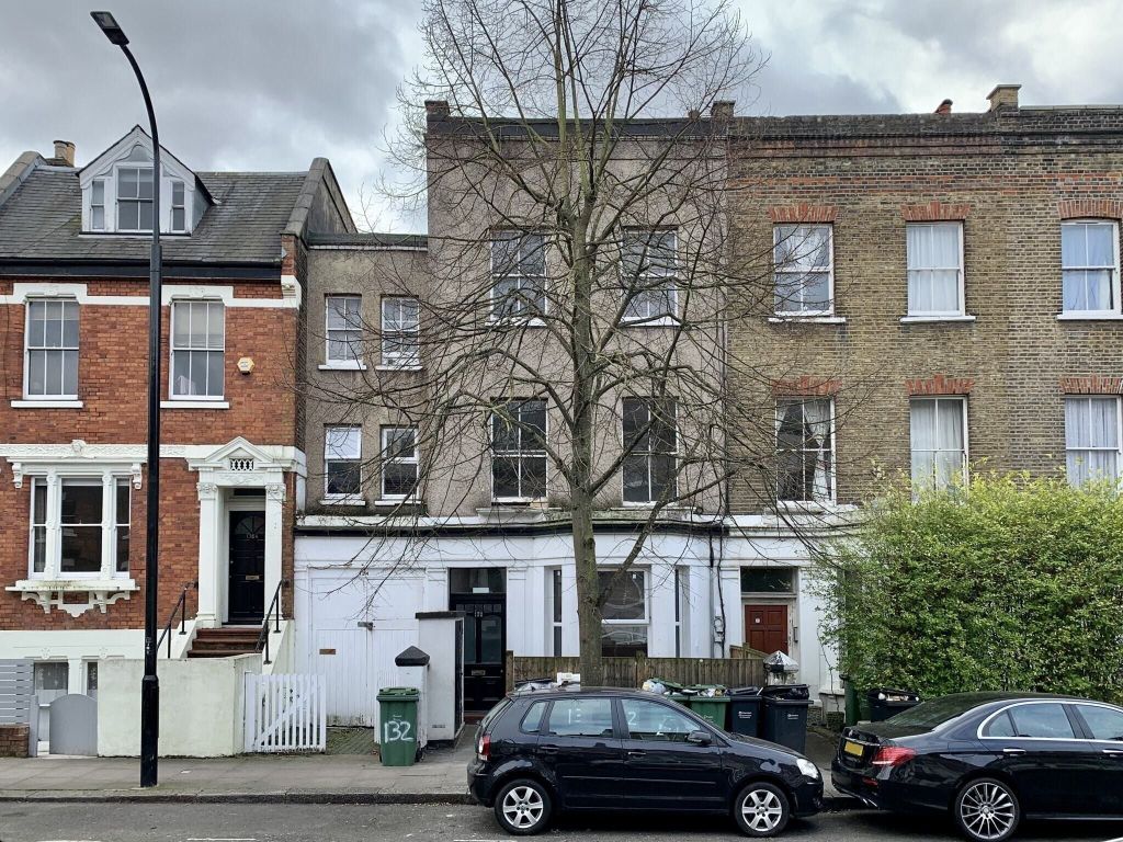 Property photo 1 of 2