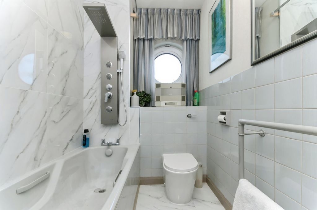 Property photo 2 of 20 Pbox-Img.Jpg