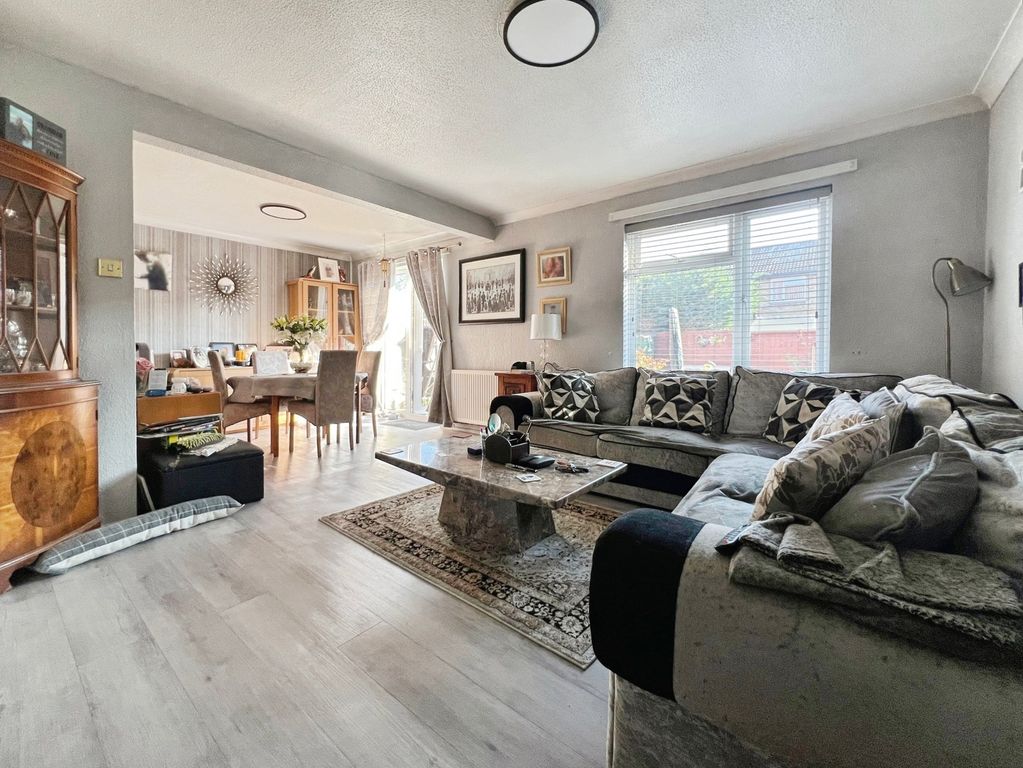 Property photo 2 of 10 Pbox-Img.Jpg