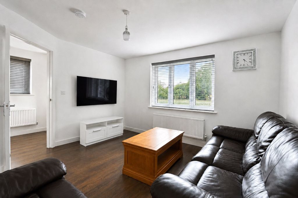 Property photo 2 of 18 Picture No. 20