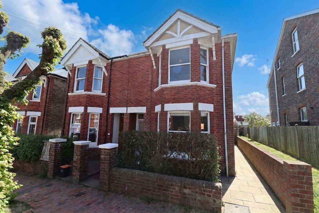 Property photo 1 of 25