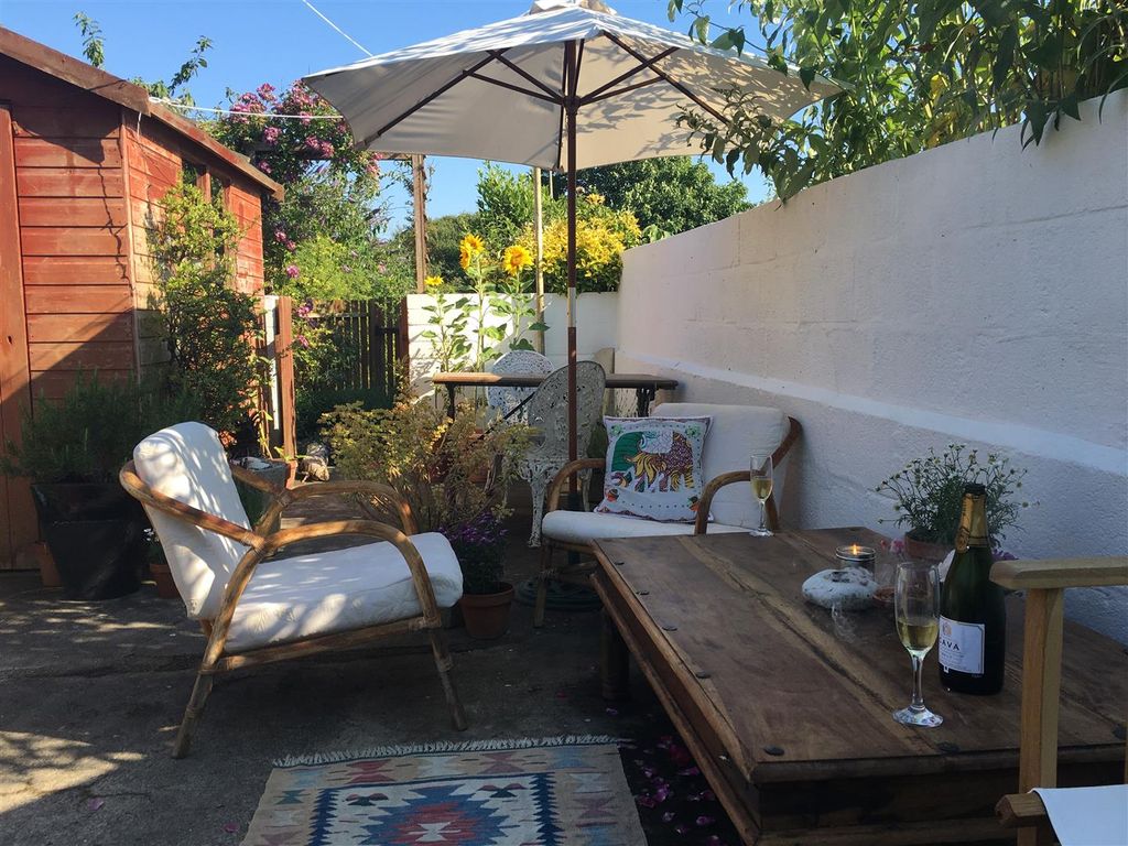 Property photo 2 of 19 28 Grove 5.Jpeg