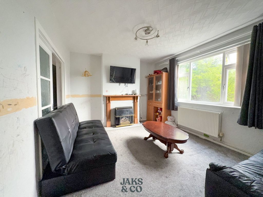 Property photo 2 of 24