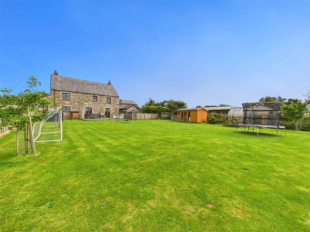 Property photo 3 of 36 Picture No. 36