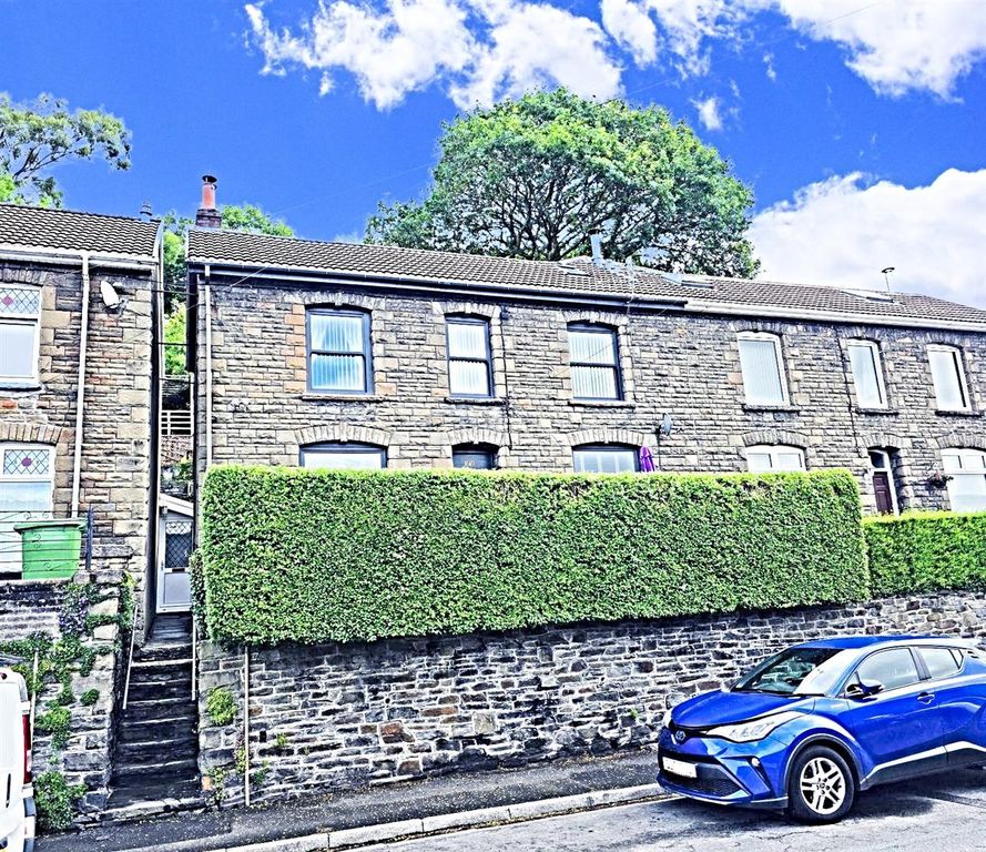 Property photo 2 of 36