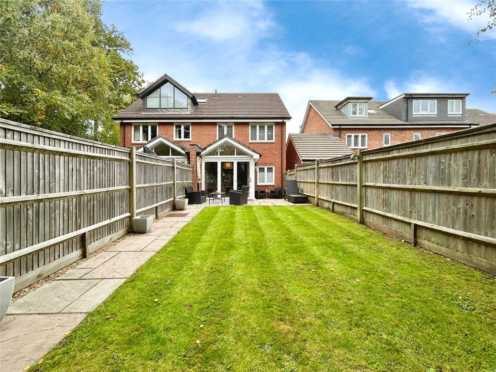 Property photo 1 of 23 Garden