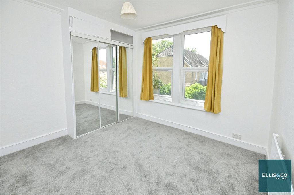 Property photo 3 of 8 Picture No. 26