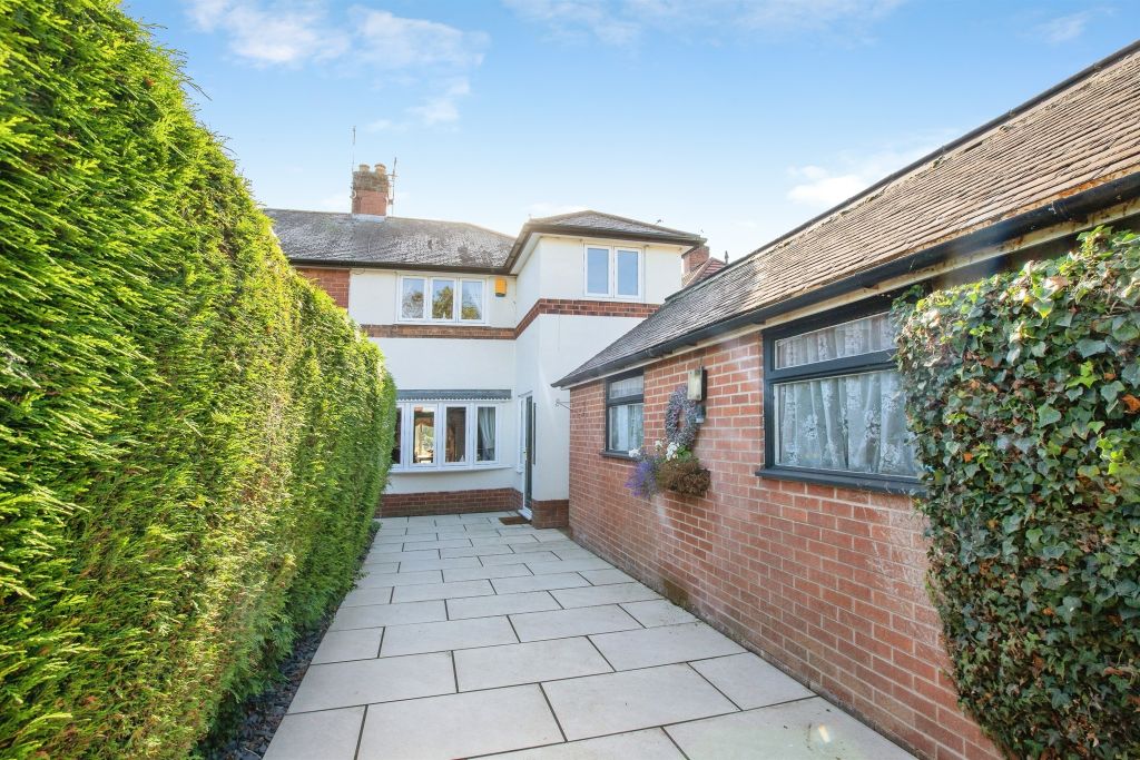Property photo 1 of 24