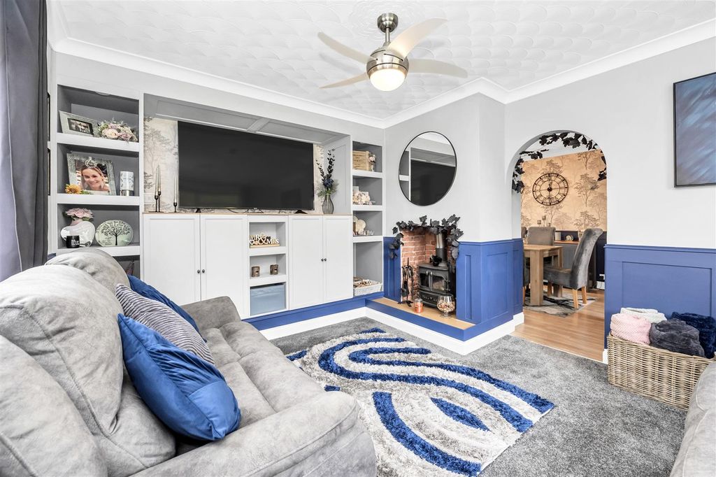 Property photo 2 of 23 Dcp_1869.Jpg