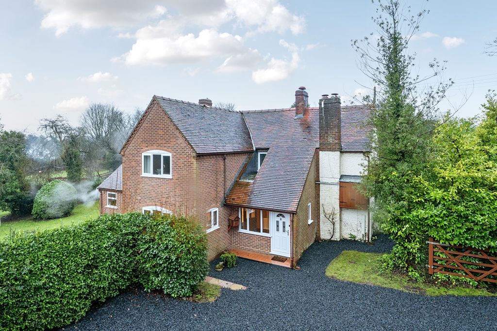 Property photo 2 of 19 Elevation