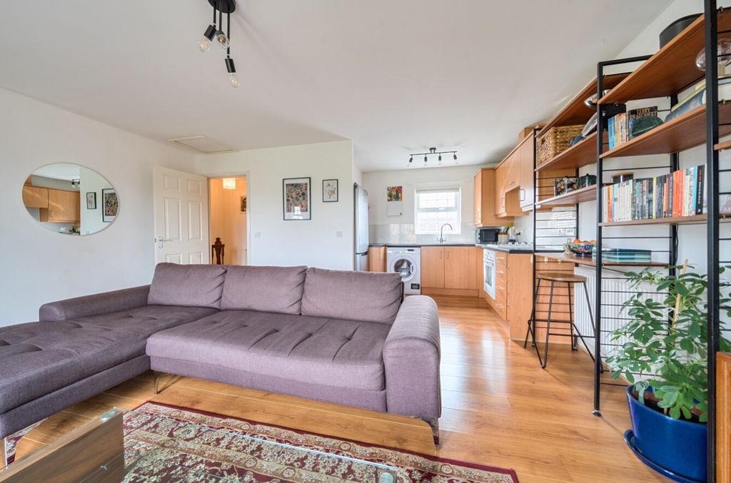 Property photo 2 of 18 1432633-7-69c16E66E2E0c