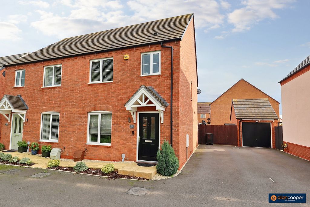 Property photo 1 of 16 3638101