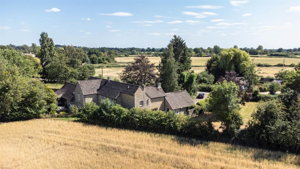 Property photo 2 of 17 Dji_0133.Jpg