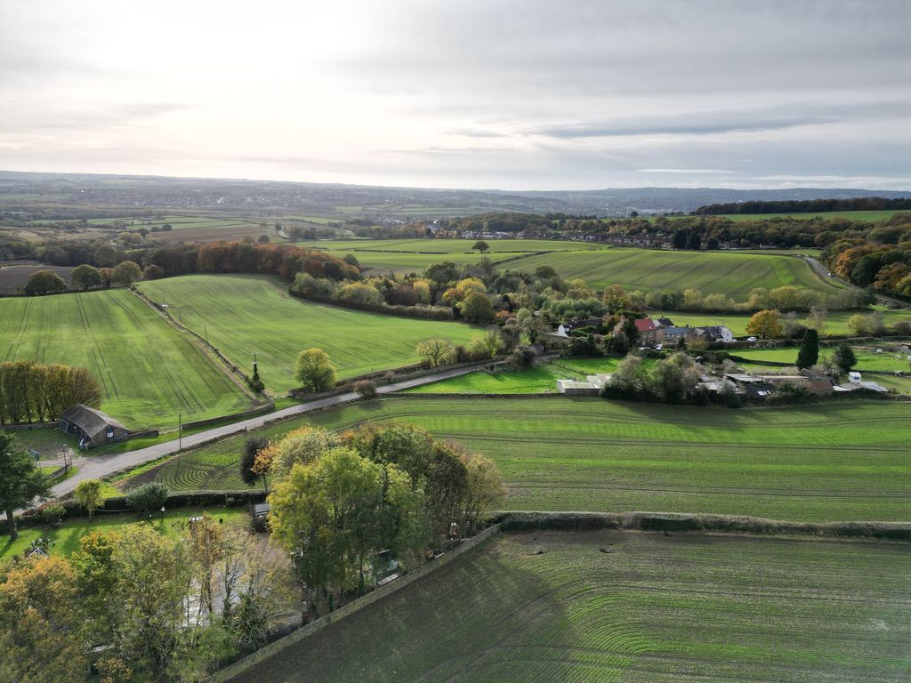 Property photo 2 of 38 Dji_0967